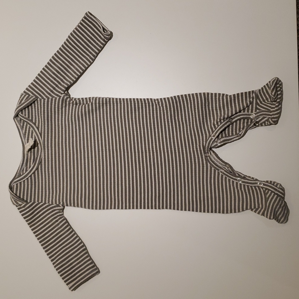 Quincy Mae, 0-3m Green/White Striped Pjs